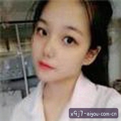 李薇